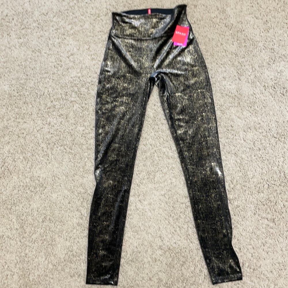 Spanx Velvet Shine legging